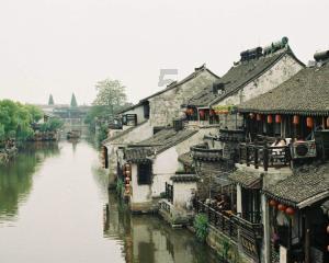 冬日雪暖阳|-20度外地汽车严重漏油,沈阳巡警暖心救助